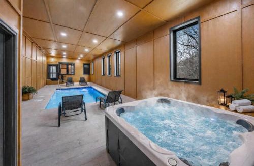 Chalet Village House | SPECIAL Luxury Manor Hot Tub Pool Ober Views