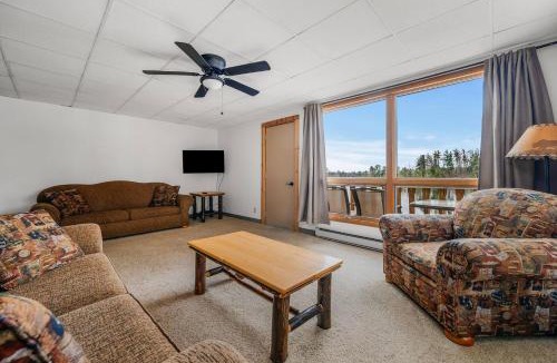 Mayfield House | Spider Lakefront Balcony-Scenic views-Ice Fishing!