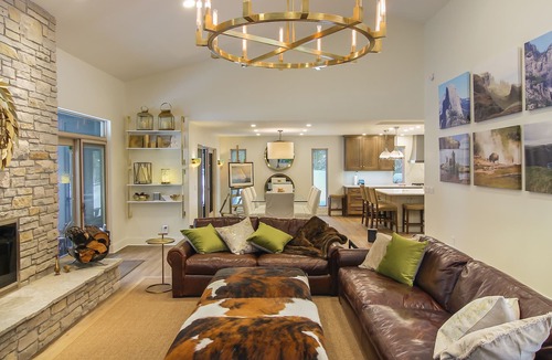 Charlevoix House | Sprawling 6 bedroom family get away with sandy beach on Lake Michigan
