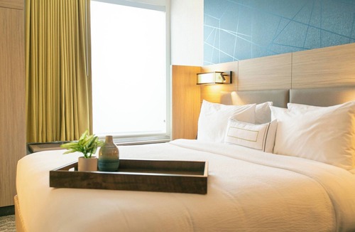 South Bend Hotel | SpringHill Suites by Marriott South Bend Notre Dame Area