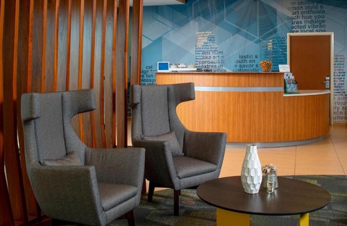 Bridgeton Hotel | SpringHill Suites St. Louis Airport/Earth City
