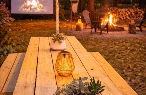 Fostoria House | Stardust-A Dreamy Escape at Birch + Flame Hot Tub Near Frankenmuth