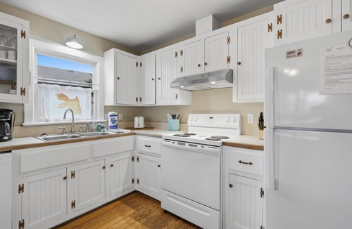 Colington Harbour House | Starfish Hideaway - Waterfront Getaway
