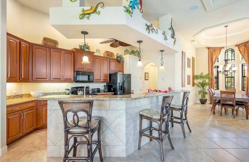 Pelican House | Starfish - Outdoor Kitchen, Boat Dock & Tikki Hut