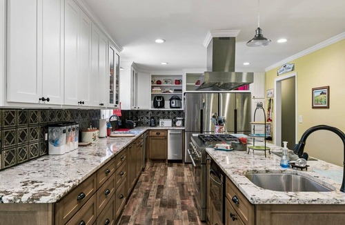 Hickman House | Stay Awhile Farm Retreat