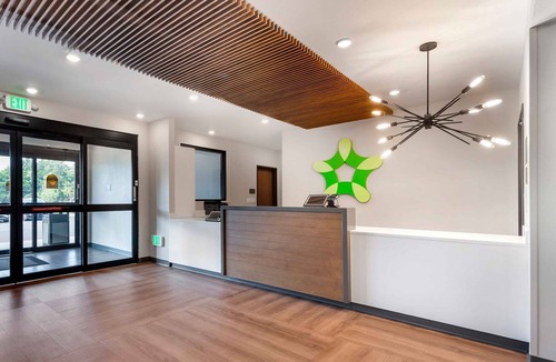 Asheville House | Stay Comfortably: 2 Spacious Rooms Kitchen Perfect for Family Extended Stays