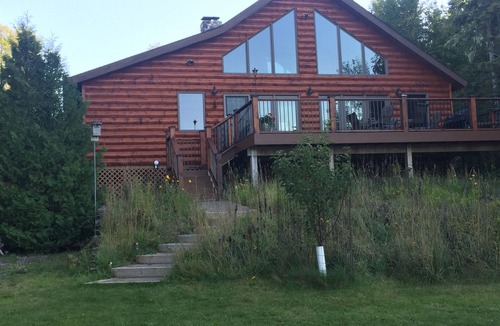 Mohawk House | Stay in Wonderful Cabin on Lac La Belle, Ski Mt. Bohemia, Snowmobile