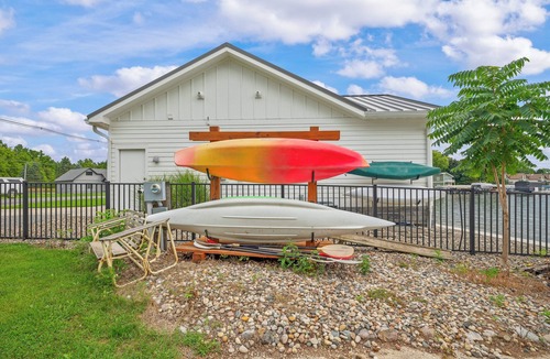 Paw Paw Lake House | Stealth Cottage – Vintage Stay Across from Paw Paw Lake
