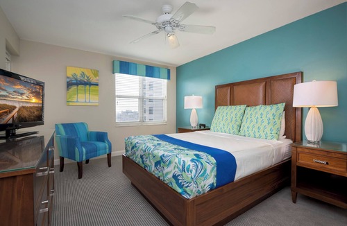 South Island Hotel | Steps to Beach | Pool & Free Parking Included!