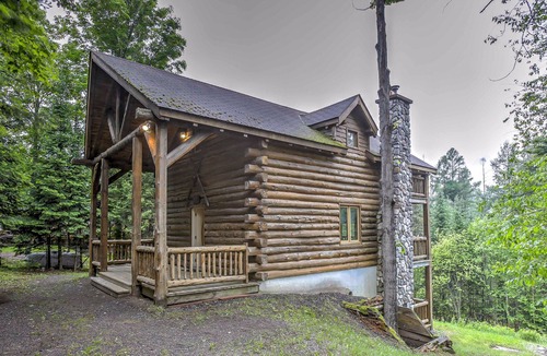 Stambaugh Cabin | Steps to Slopes! Scenic Brule Village Cabin with a Grill