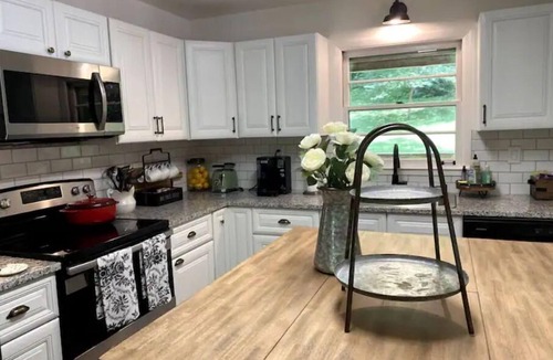 Franklin House | Still Heart Hollow Farm: A Leipers Fork Gem
