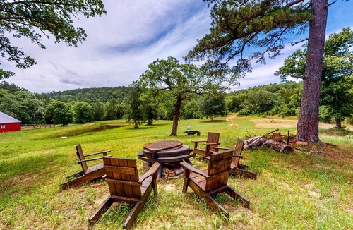 Stringtown House | Stone Cabin with a Pond & Water Access - Firepit, Dog-Friendly