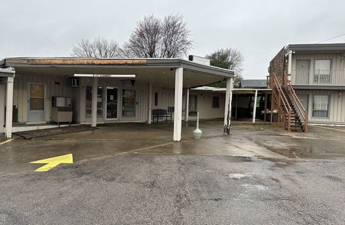 Dale Hotel | Stones Motel