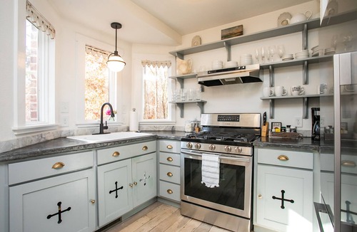 Franklin Cottage | Storybook Cottage in Leipers Fork, TN