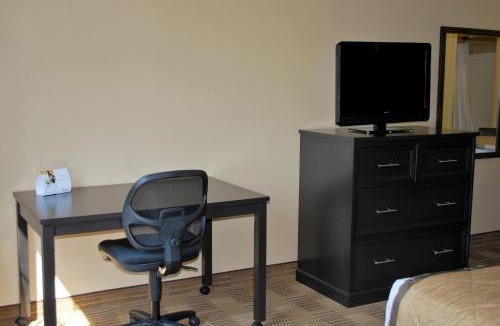 Vernon Hills Hotel | Studio 6 Extended Stay Chicago Vernon Hills Lincolnshire IL