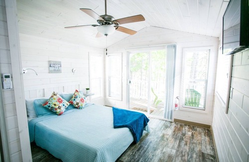 Steele Creek Cabin | Studio Cabin with Private Porch #39
