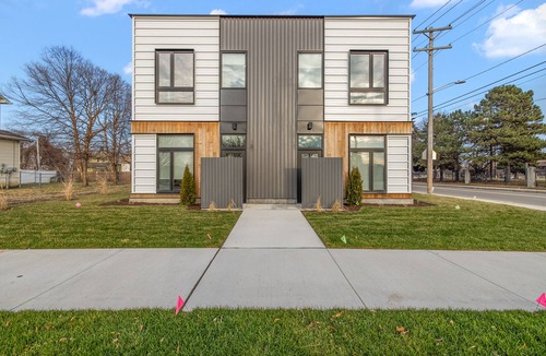 Detroit Apartment | Studio Monthly & Daily Rental For Traveling Professionals,Corporate & Student's