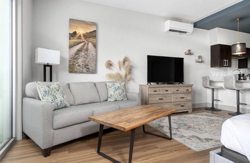 Westwood Place Apartment | Studio Studio King Suite w/Kitchen