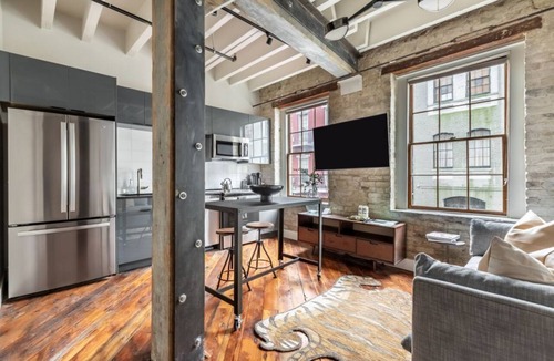 Central Business District Hotel | Stunning 1BR Condo near Jackson Square