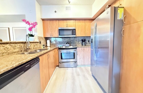 Aventura Apartment | Stunning 2/2 Apt in Aventura @ Yacht Club