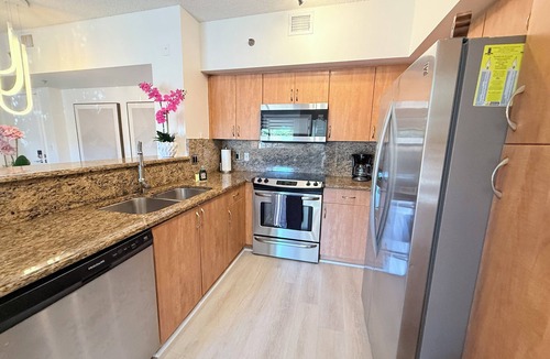 Aventura Apartment | Stunning 2/2 Apt in Aventura @ Yacht Club