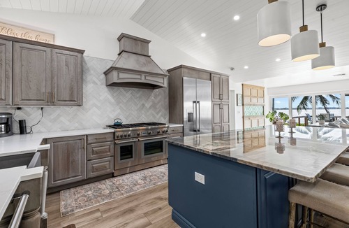 Rio House | Stunning 3 bedroom, 2.5 bathroom waterfront/dockside home