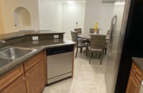Naples Apartment | Stunning 3BR/2BA Condo in Naples