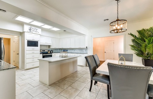 Broadmoor House | Stunning Baton Rouge Home w/Pool: Near LSU!