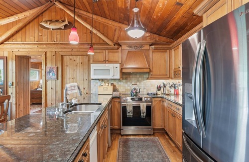 Huddleston House | Stunning Cedar 4 BR , 3 full bath hm with amazing views of the lake & mountains. Private deep water dock with adjacent floating dock. Located in the largest NO Wake Cove on the lake, perfect for swimming and kayaking/paddle boarding.