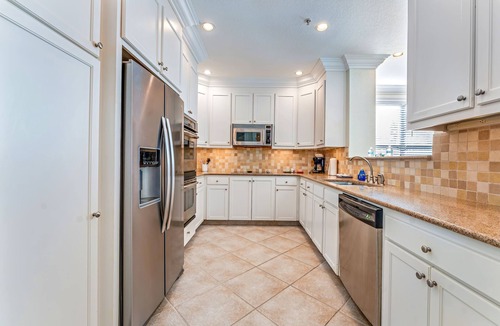 Carrabelle Condo | STUNNING CONDO MINUTES FROM BEAUTIFUL BEACHES WITH POOLS