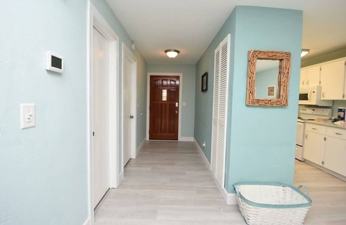 Palm Harbor House | Stunning Fenced Home | Pool (Heated Opt) & Hot Tub