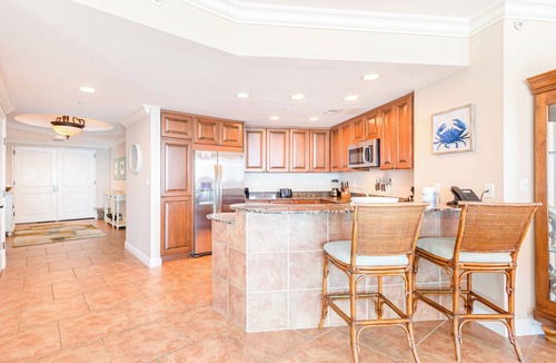 Pensacola Beach Condo | Stunning Gulf Front Views at Portofino 1-1401