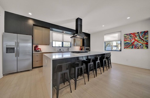 Charlotte House | Stunning Home w/Pool/Outdoor kitchen,Gym, GameRoom, Rooftop