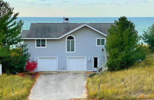 White River Township House | Stunning Lake Michigan Home/Montague MI/Directly on Water/Low Bluff/Great Views