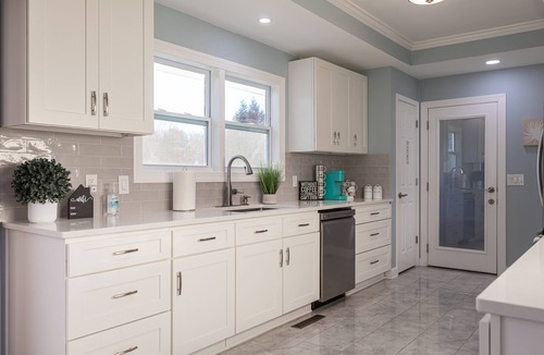 Lenoir City House | Stunning Modern Farmhouse with Mountain Views!