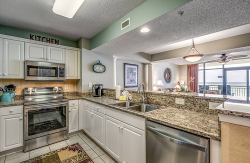 Myrtle Beach Condo | 🏖️Stunning Ocean Views | Pools + Hot Tub | The Island 511🏖️