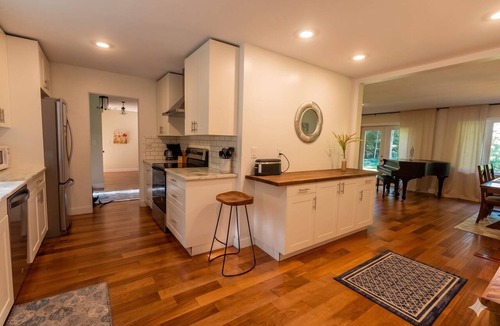 Berrien Springs Apartment | Stunning Ranch in the woods!
