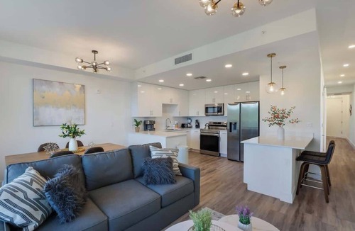 Central Sarasota Villa | Stunning Water View, Kayaks, Resort Pool Sarasota
