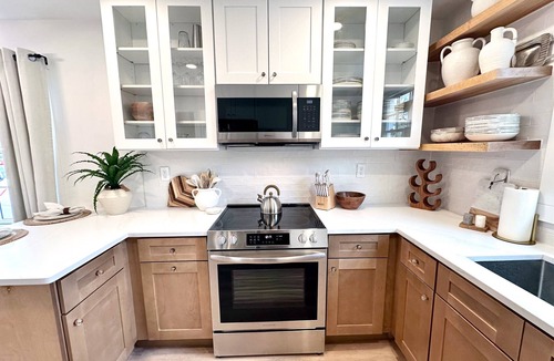 Leesburg's Old and Historic District House | Stylish 2BR in Historic Leesburg | Patio, Fire Pit, Parking + Walk Everywhere