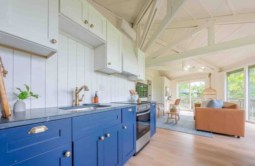 Banner Elk Condo | Stylish & Bright Downtown Gem ~ Mountain Views!