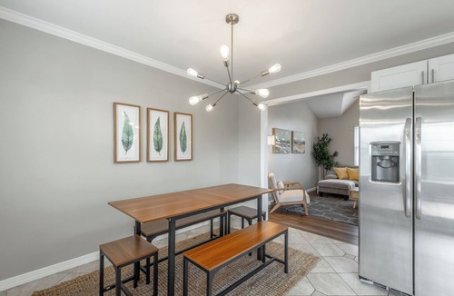 East Brainerd House | Stylish Family Getaway with Large Deck