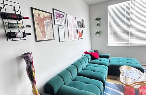 Chosewood Park Apartment | Stylish Grant Park Apt Near BeltLine & nearby stadium