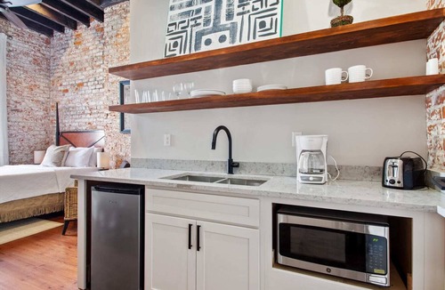 Faubourg Marigny Apartment | Stylish Marigny Apt on Frenchmen St.
