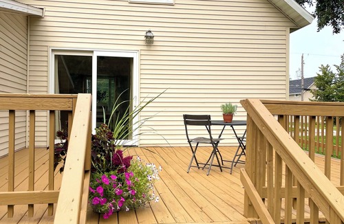 Antigo House | Stylish, Peaceful Retreat for Working Travelers: Convenient, Quiet Location