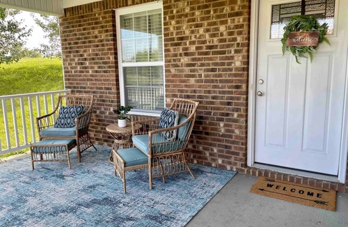 Richmond House | Stylish Richmond Home. Near EKU and Downtown