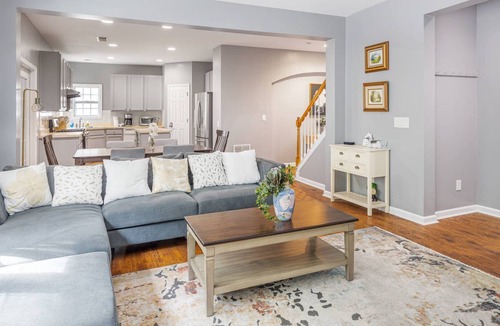 Tucker House | Stylish Sanctuary on Place Ct