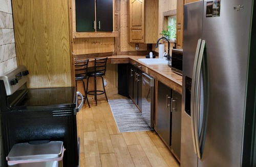 La Follette House | Sugar Shack Cozy 3-bdrm near Sugar Hollow Marina on Norris Lake, & ATV Trails