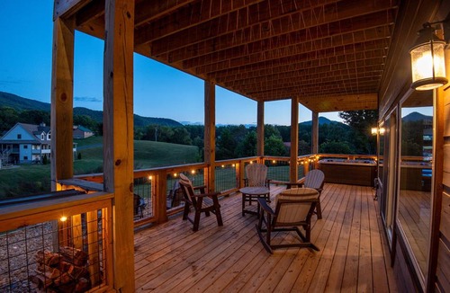 Sevierville Villa | Sugar Tree Chalet
