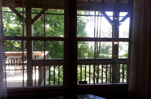 Maggie Valley House | Suite Escape Mountainside Retreat with full deck. Pet friendly!
