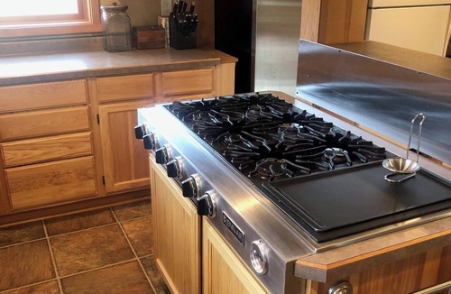 Athelstane House | Suite Fern Fields - Cozy 16-acre home situated ON trails. Early Check-in.